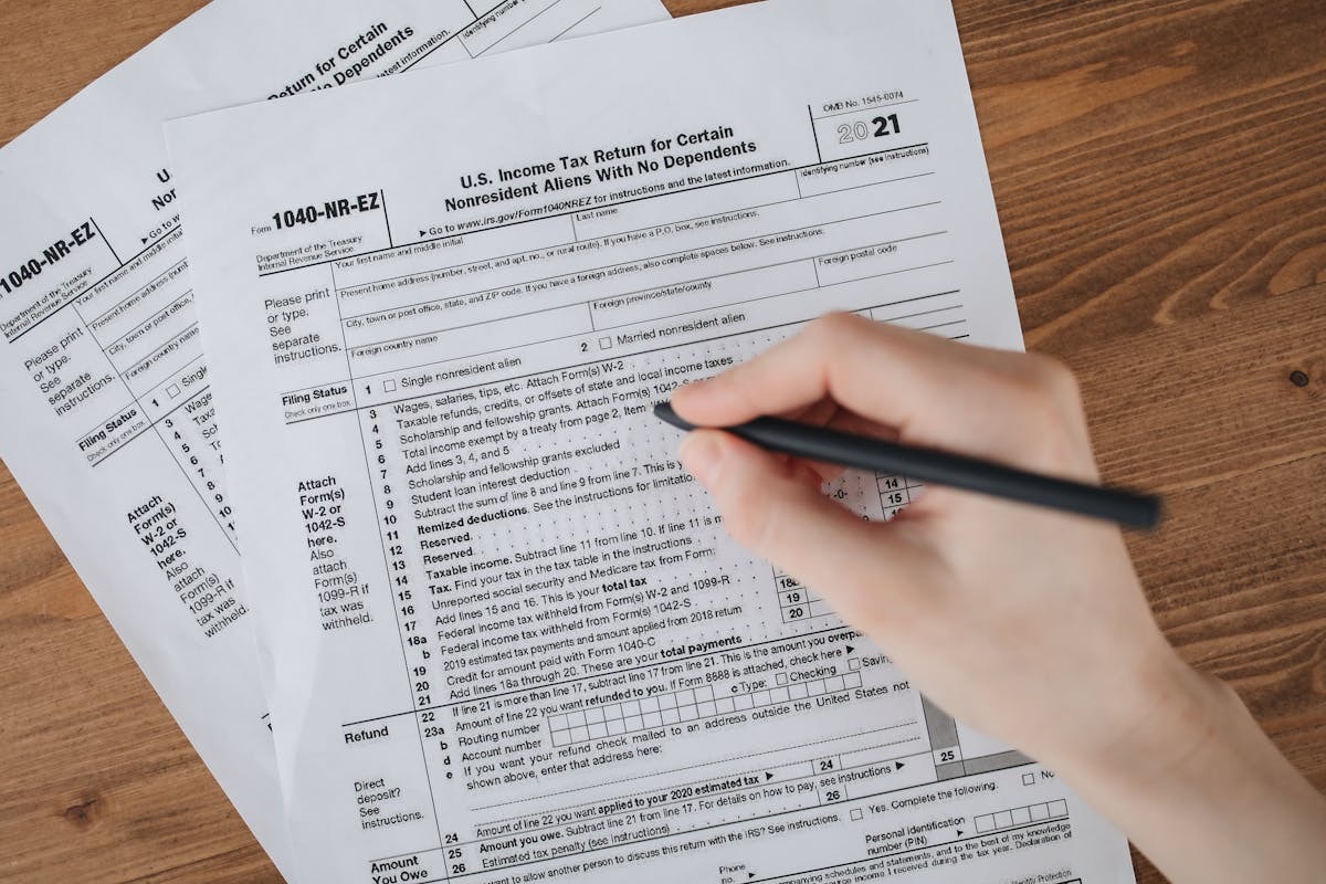 US Form 1040 for foreign earned income exclusion and housing exclusion filing abroad